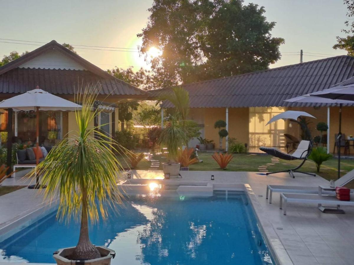 Pool Villa, Resort, Mae Ramphueng Beach, Ban Phe, Rayong, Residence M Thailand (Adults Only) Ban Chamrung Bagian luar foto