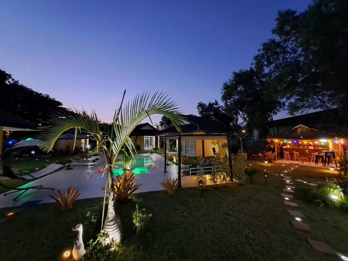 Pool Villa, Resort, Mae Ramphueng Beach, Ban Phe, Rayong, Residence M Thailand (Adults Only) Ban Chamrung Bagian luar foto