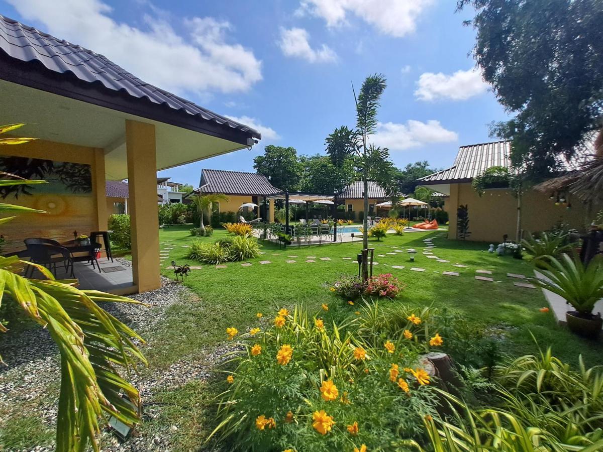Pool Villa, Resort, Mae Ramphueng Beach, Ban Phe, Rayong, Residence M Thailand (Adults Only) Ban Chamrung Bagian luar foto